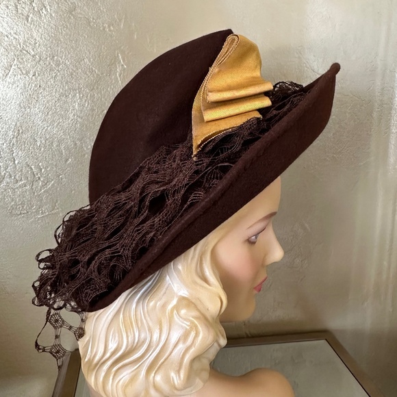 AMAZING 1940s\' BROWN FELT WIDE BRIM HAT + GOLD GROSGRAIN BOWS + THICK VEIL main image 7